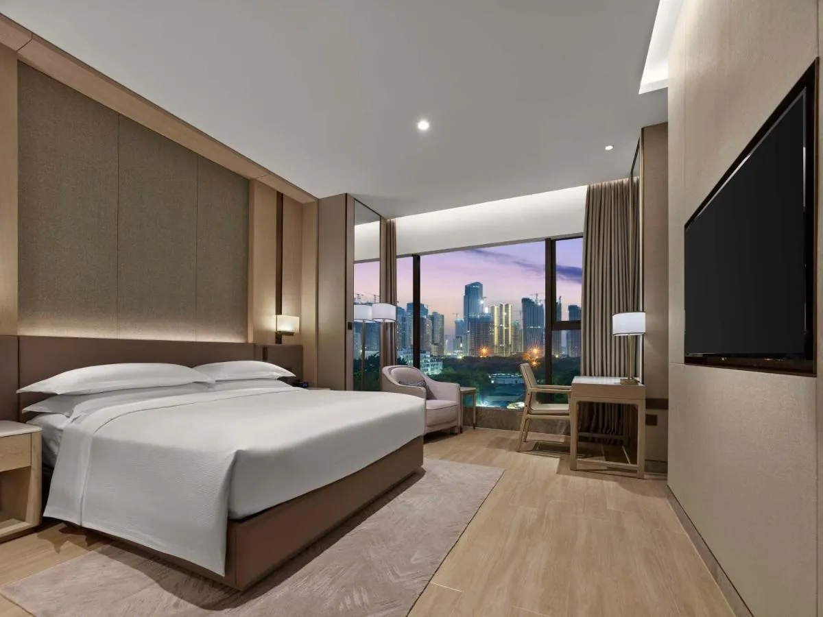 Image 2 of DoubleTree By Hilton Shenzhen Nanshan Hotel & Residences