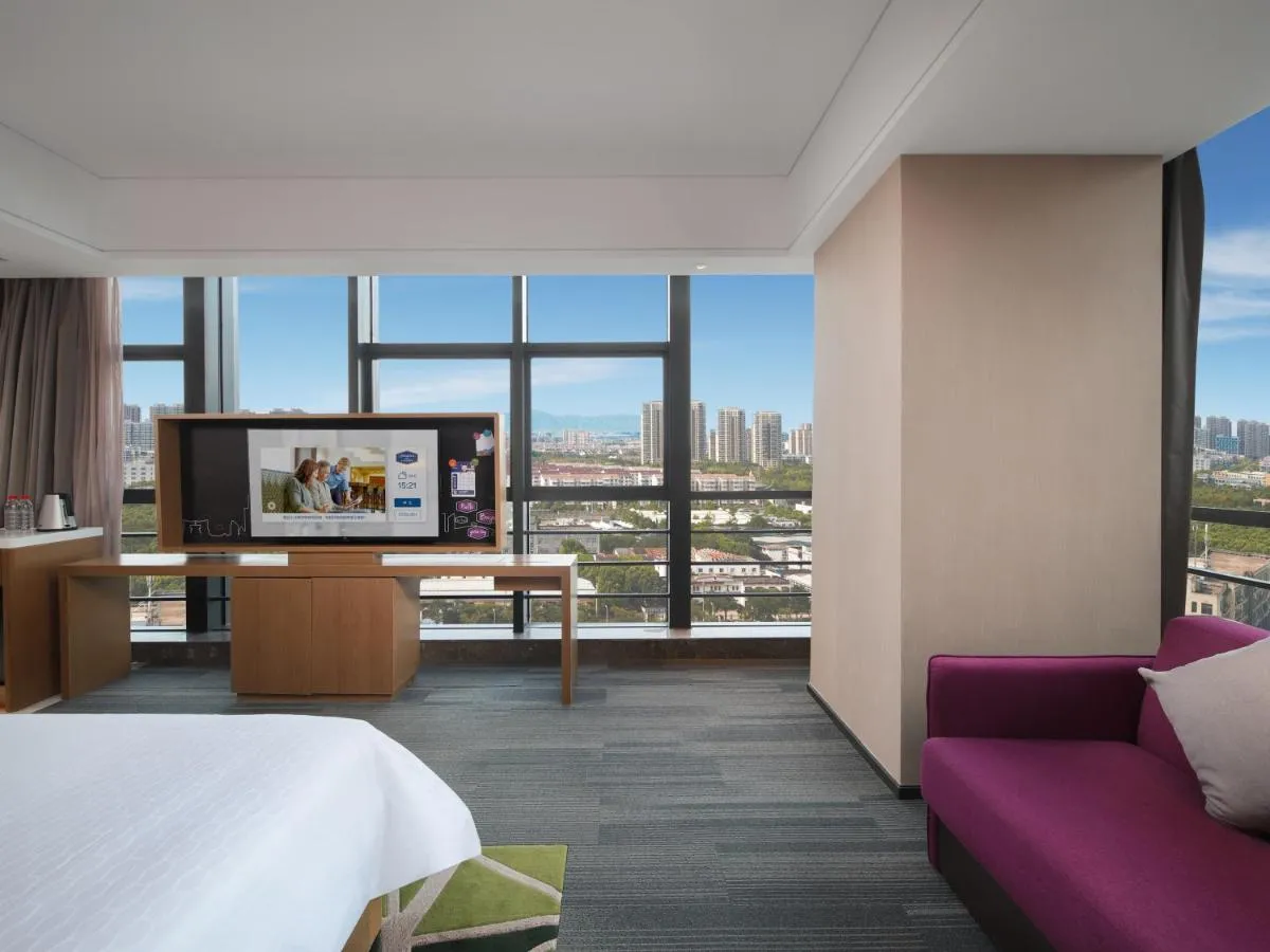 Image 1 of Hampton by Hilton Shenzhen Longhua Qinghu