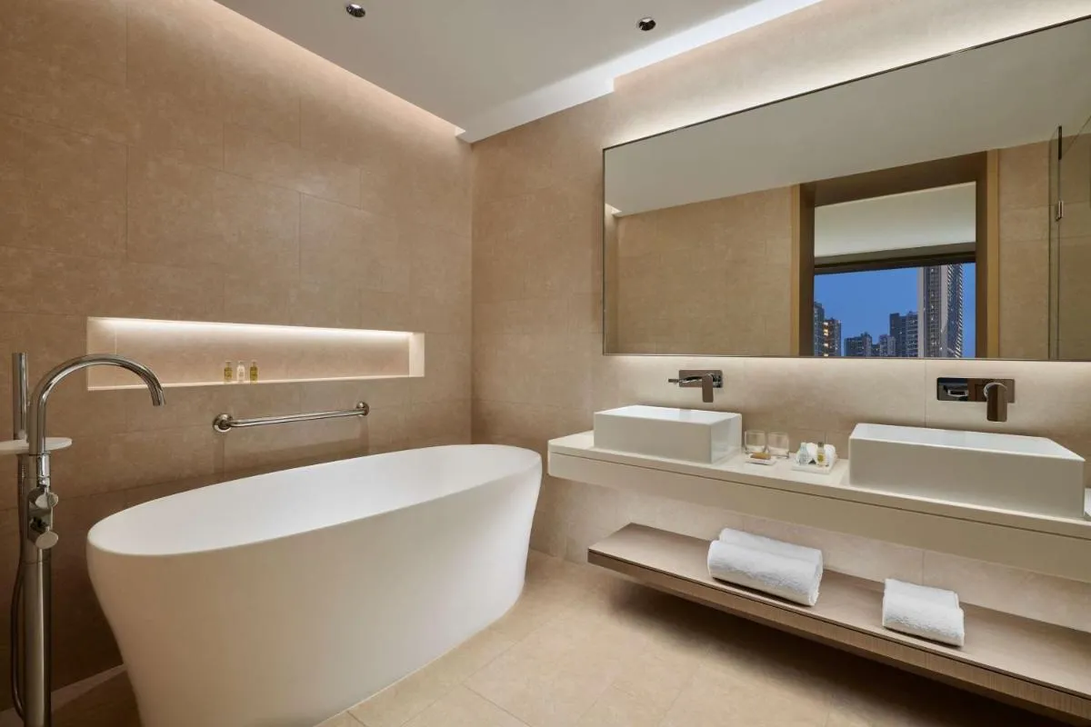 Image 2 of Hilton Garden Inn Shenzhen Guangming
