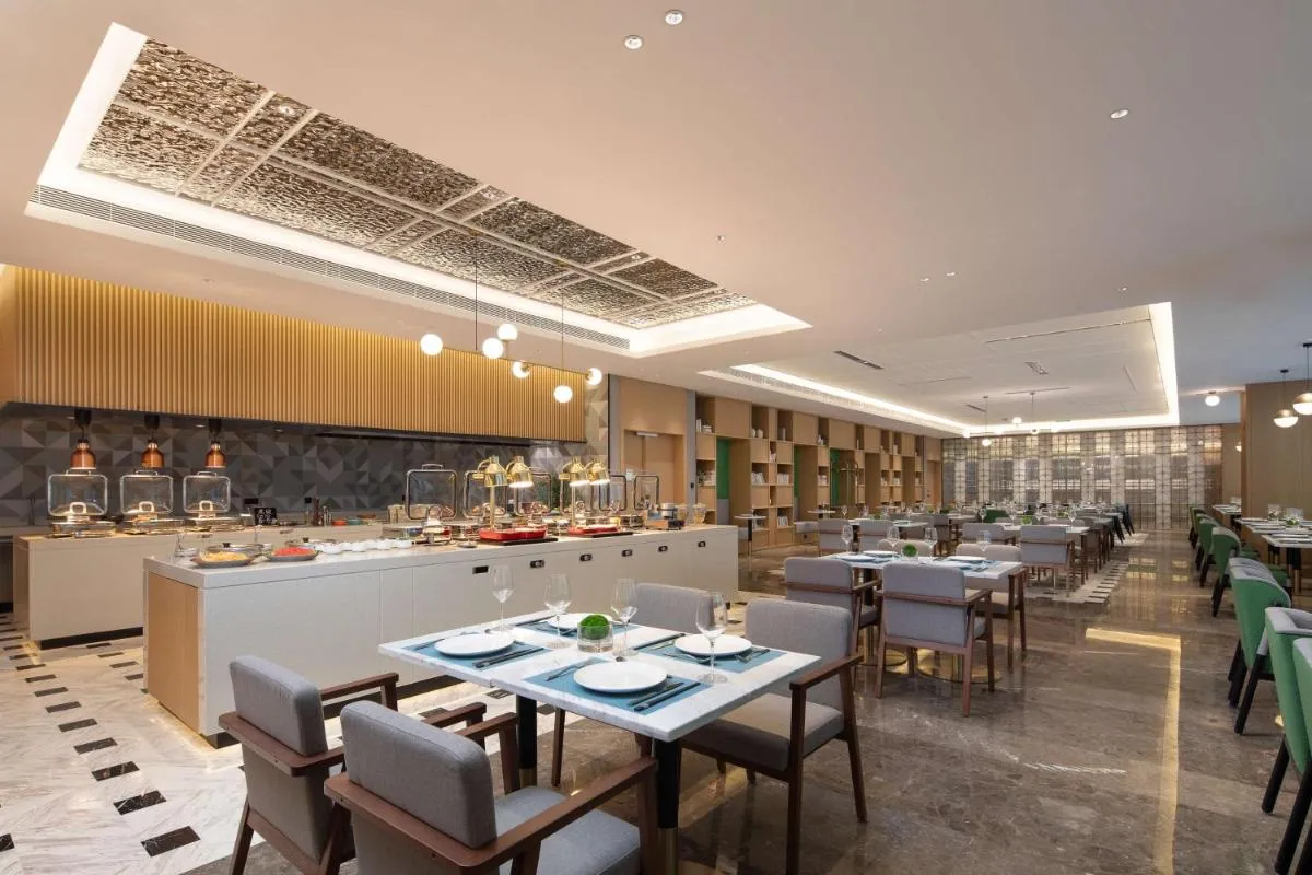 Image 3 of Hilton Garden Inn Shenzhen Guangming Hongqiao Park