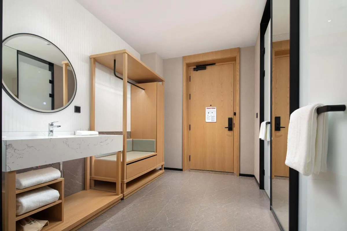 Image 2 of Hilton Garden Inn Shenzhen Guangming Hongqiao Park