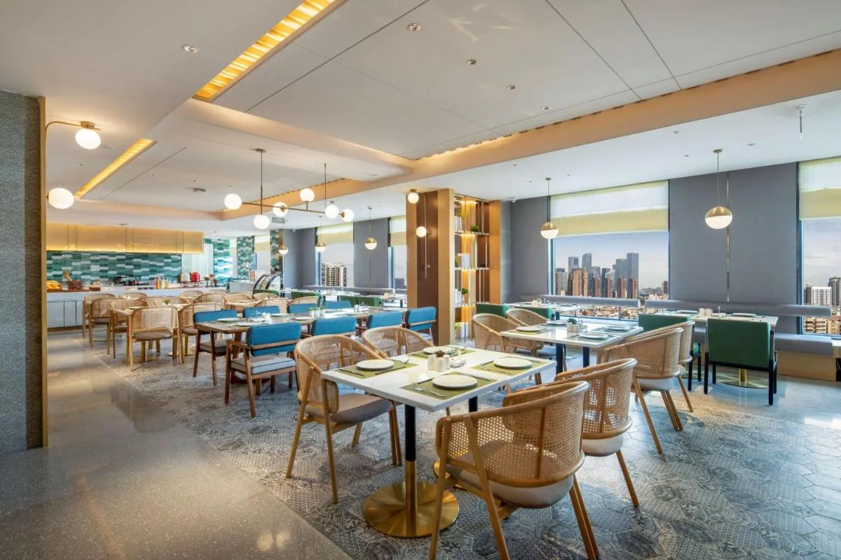Image 1 of Hilton Garden Inn Shenzhen Nanshan Avenue