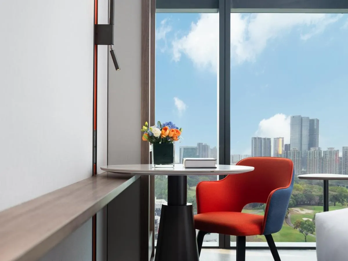 Image 6 of Holiday Inn Express Shenzhen Futian Center, an IHG Hotel