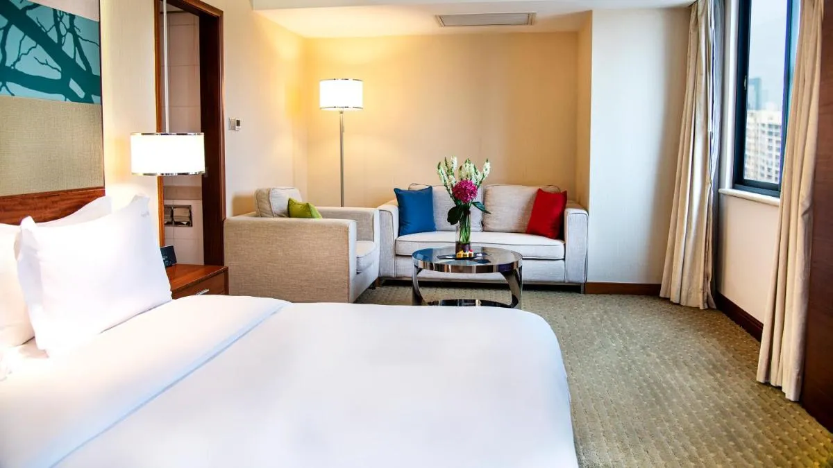 Image 4 of Holiday Inn Shenzhen Donghua, an IHG Hotel