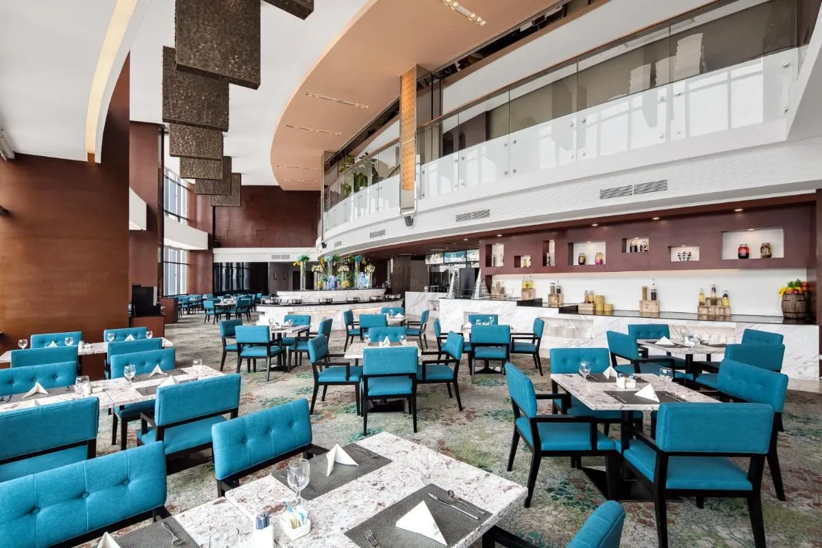 Image 3 of Huaqiang Plaza Hotel Shenzhen, Enjoy Complimentary Afternoon Tea & Mini Bar & Night Snack