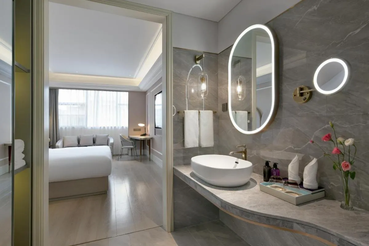 Image 1 of Mercure Shenzhen Nanshan