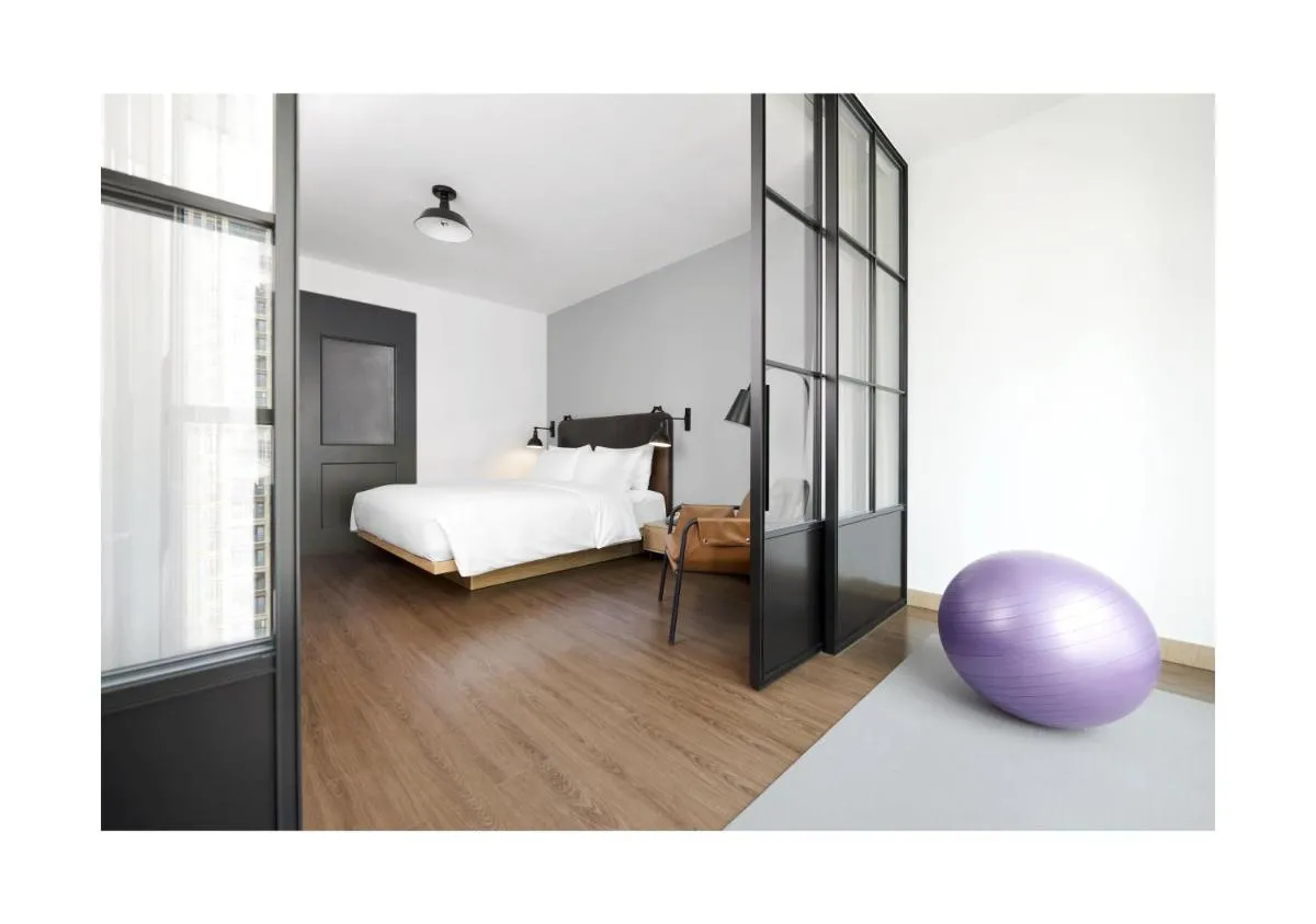 Image 2 of Moxy Shenzhen North Station