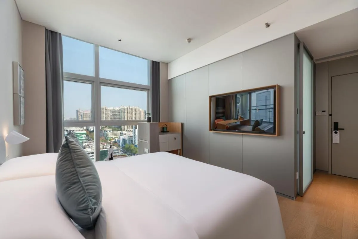 Image 1 of Pagoda Hotel Shenzhen