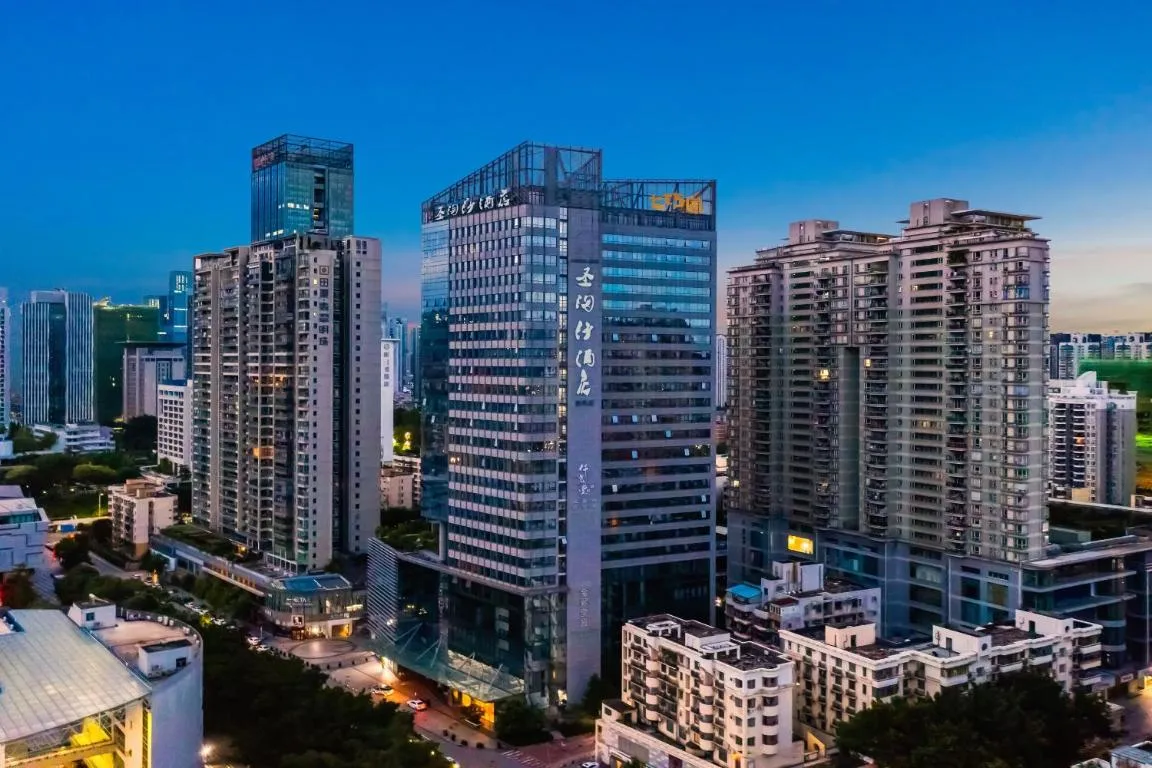 Image of Sentosa Hotel Shenzhen Feicui Branch, Enjoy tropical swimming pools and high-class fitness club