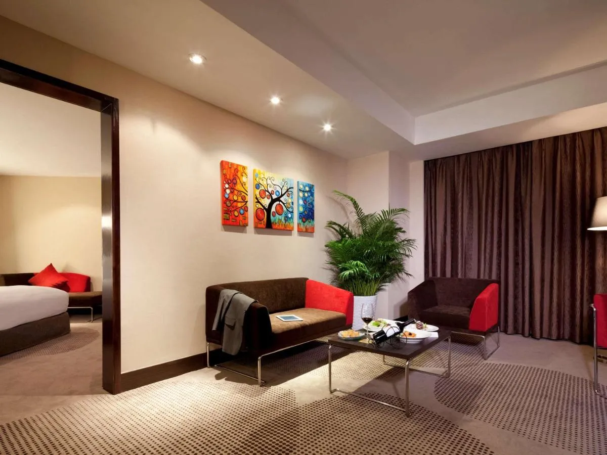 Image 1 of Shenzhen Novotel Watergate(Kingkey 100)