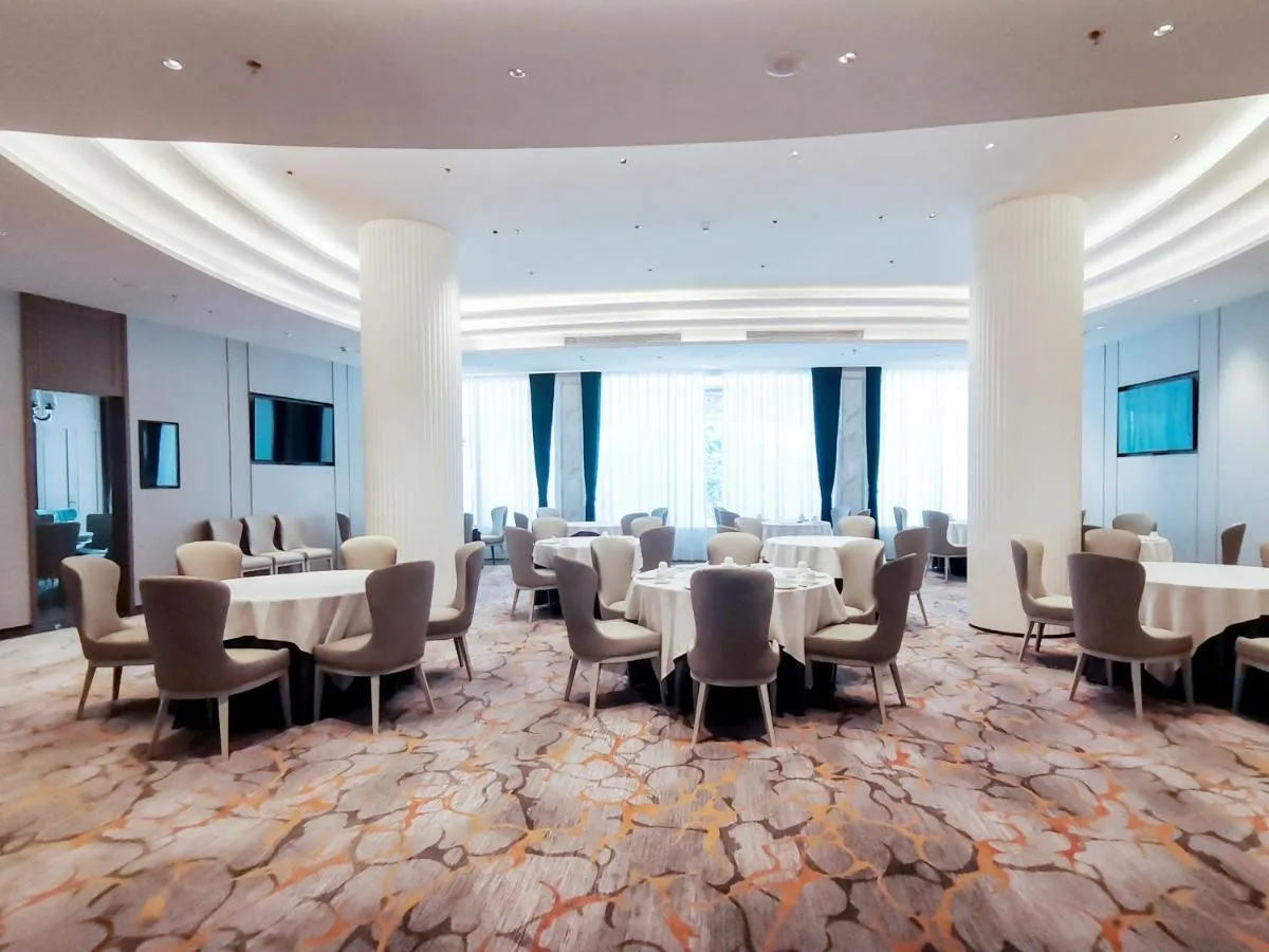 Image 3 of Shenzhen Shanghai Hotel -Complimentary Mini Bar and Late Check Out