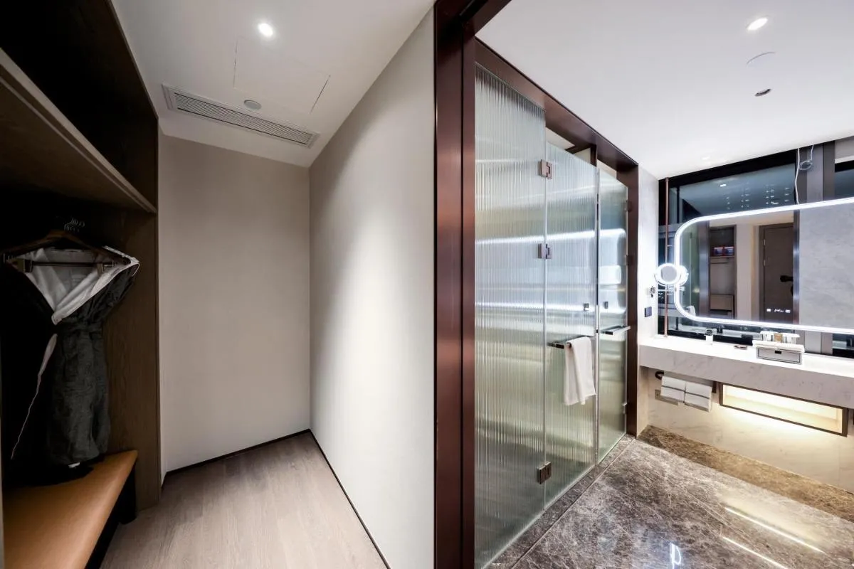 Image 2 of UrCove by HYATT Shenzhen Luohu