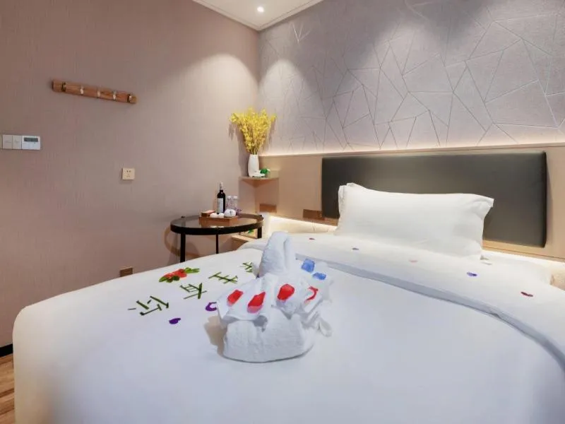 Image 5 of GreenTree Eastern Hotel Shenzhen Futian Civic Center Jingtan Subway Station