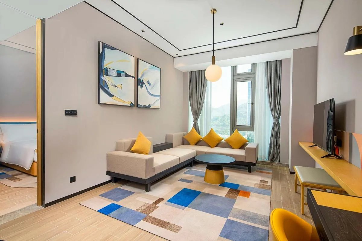 Image 6 of Hilton Garden Inn Shenzhen Airport,Enjoy 24-hour free delivery to Shenzhen Baoan Airport on the hour