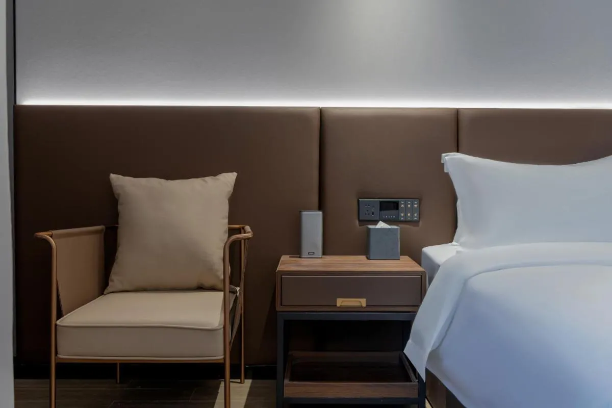 Image 2 of Luyue Hotel Movie Hotel Huaqiangbei Convention and Exhibition Center Branch
