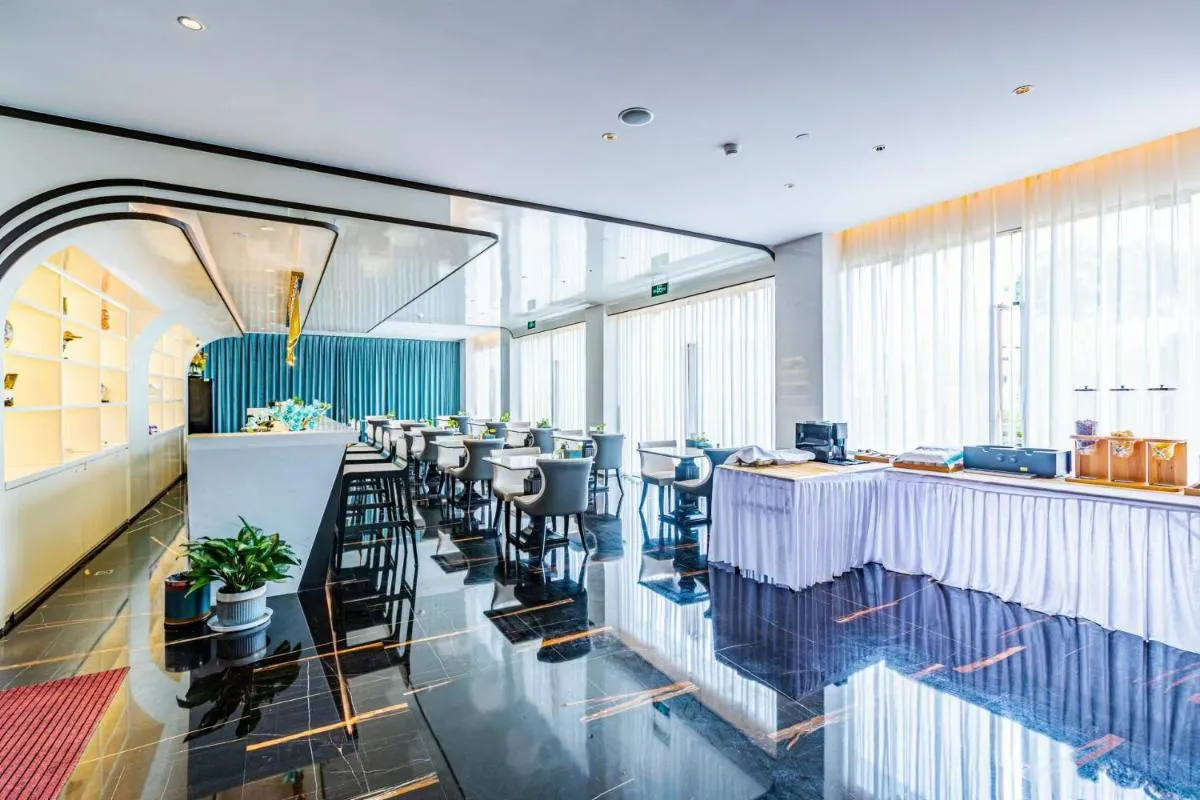 Image 1 of Mehood Hotel Shenzhen Baoan International Convention and Exhibition Center