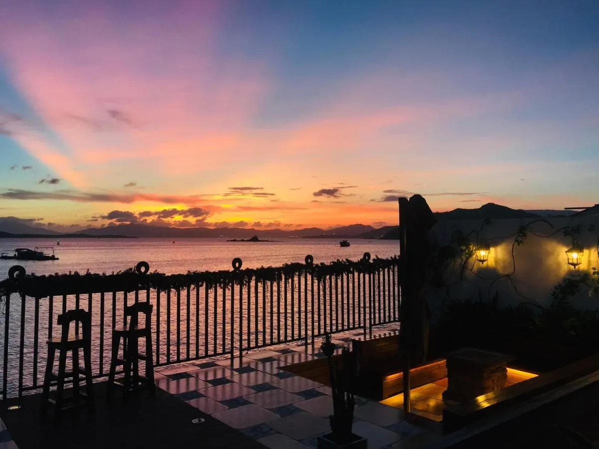 Image 2 of 深圳看见海海景精品民宿