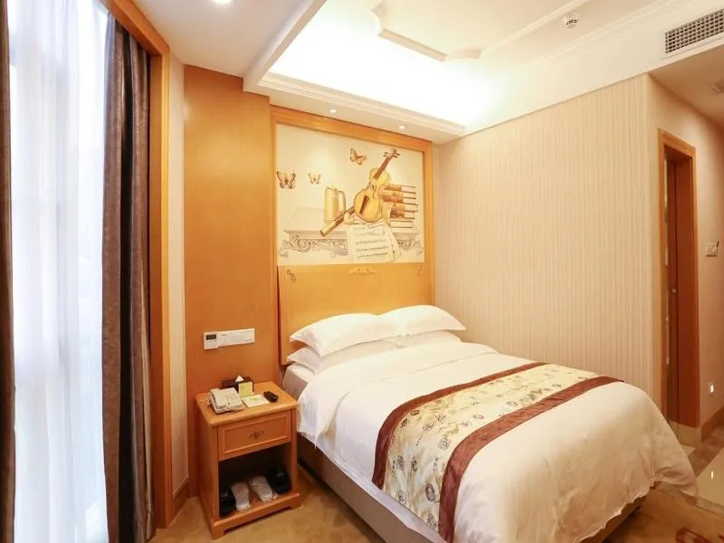 Image 3 of Vienna Hotel Shenzhen Dongmen Old Street