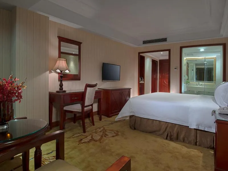 Image 4 of Vienna Hotel Shenzhen Futian Bagua Road