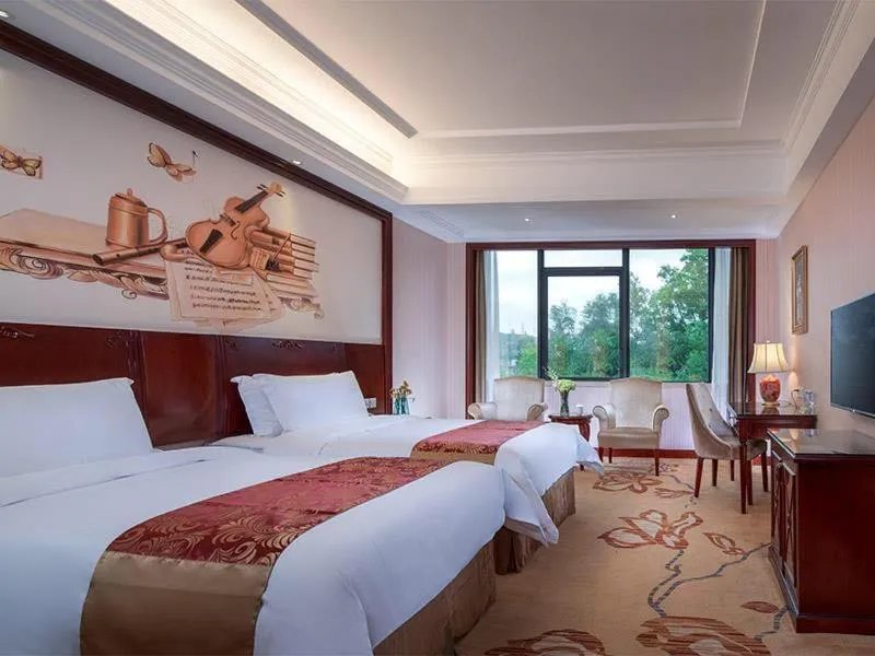 Image 1 of Vienna Hotel Shenzhen Longzhu