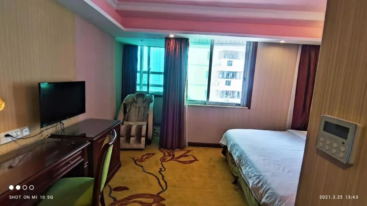 Image 2 of Vienna Hotel Shenzhen Railway station