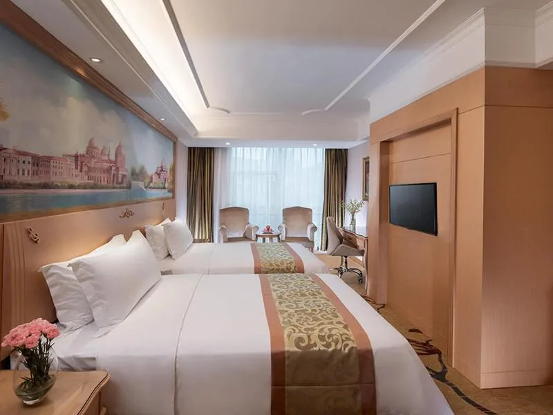 Image 4 of Vienna International Hotel Shenzhen Jingtian