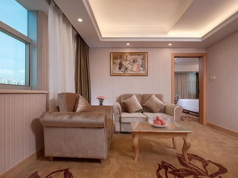 Image 5 of Vienna International Hotel Shenzhen Jingtian