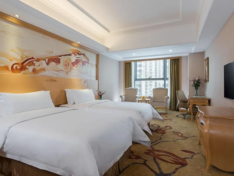 Image 2 of Vienna International Hotel Shenzhen Qianhai