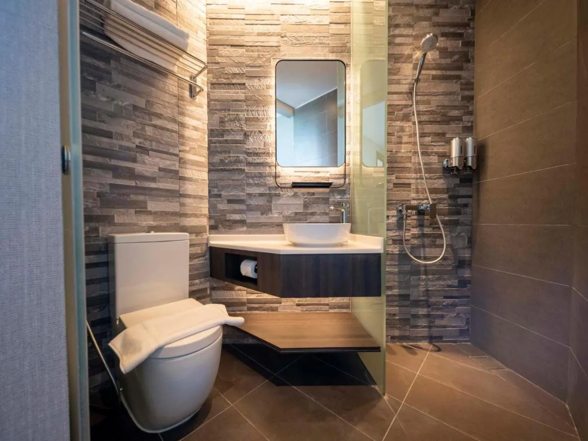 Image 2 of Beverly Hotels Elements