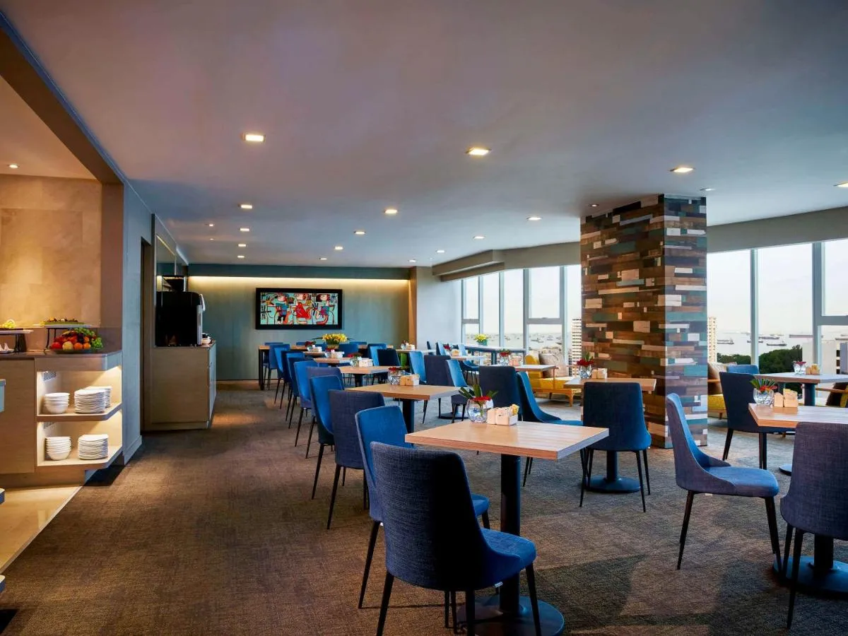 Image 2 of Grand Mercure Singapore Roxy