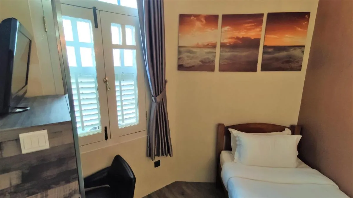 Image 3 of Hotel 1929