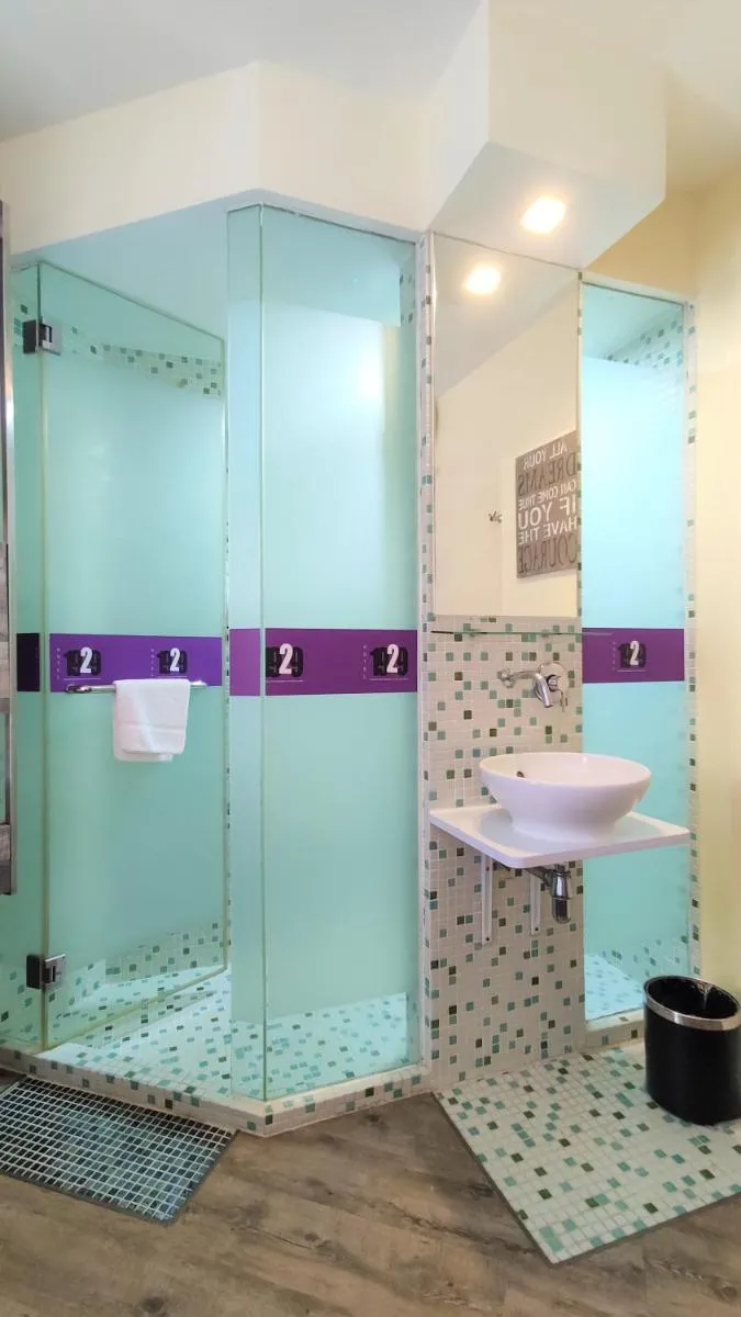 Image 6 of Hotel 1929