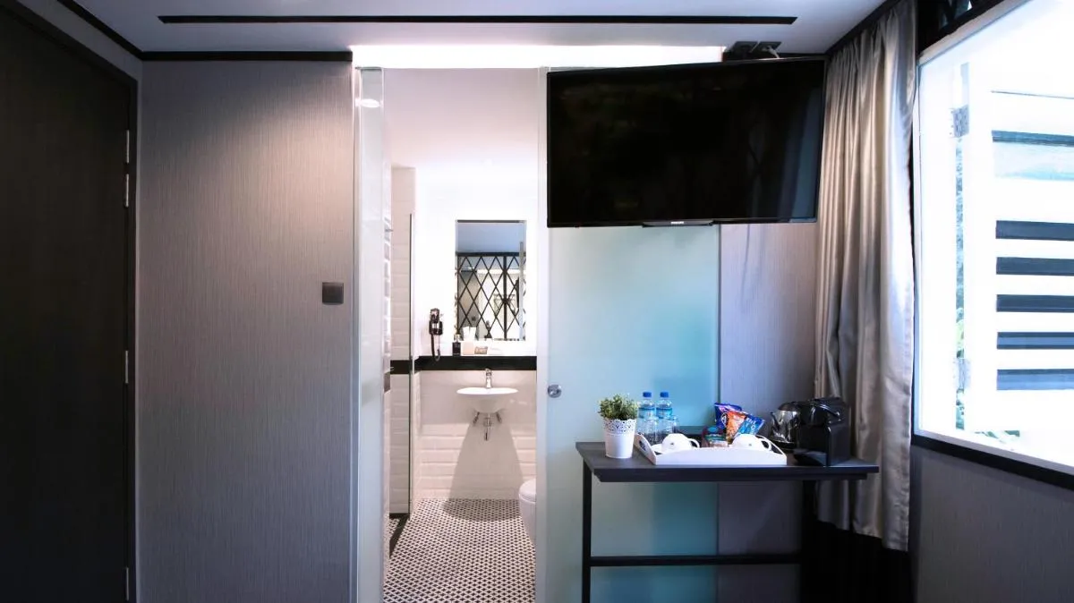 Image 2 of Hotel NuVe Urbane