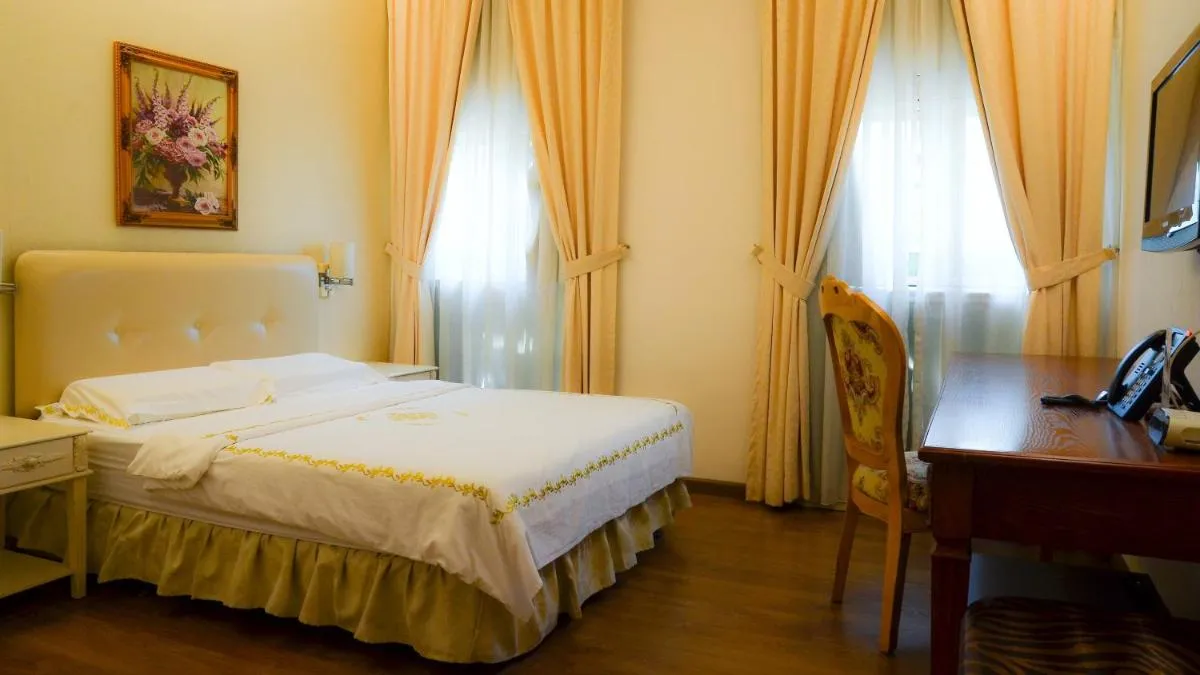 Image of Jayleen 1918