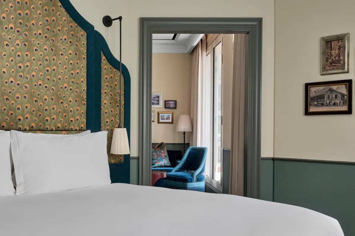 Image 1 of Maxwell Reserve Singapore, Autograph Collection