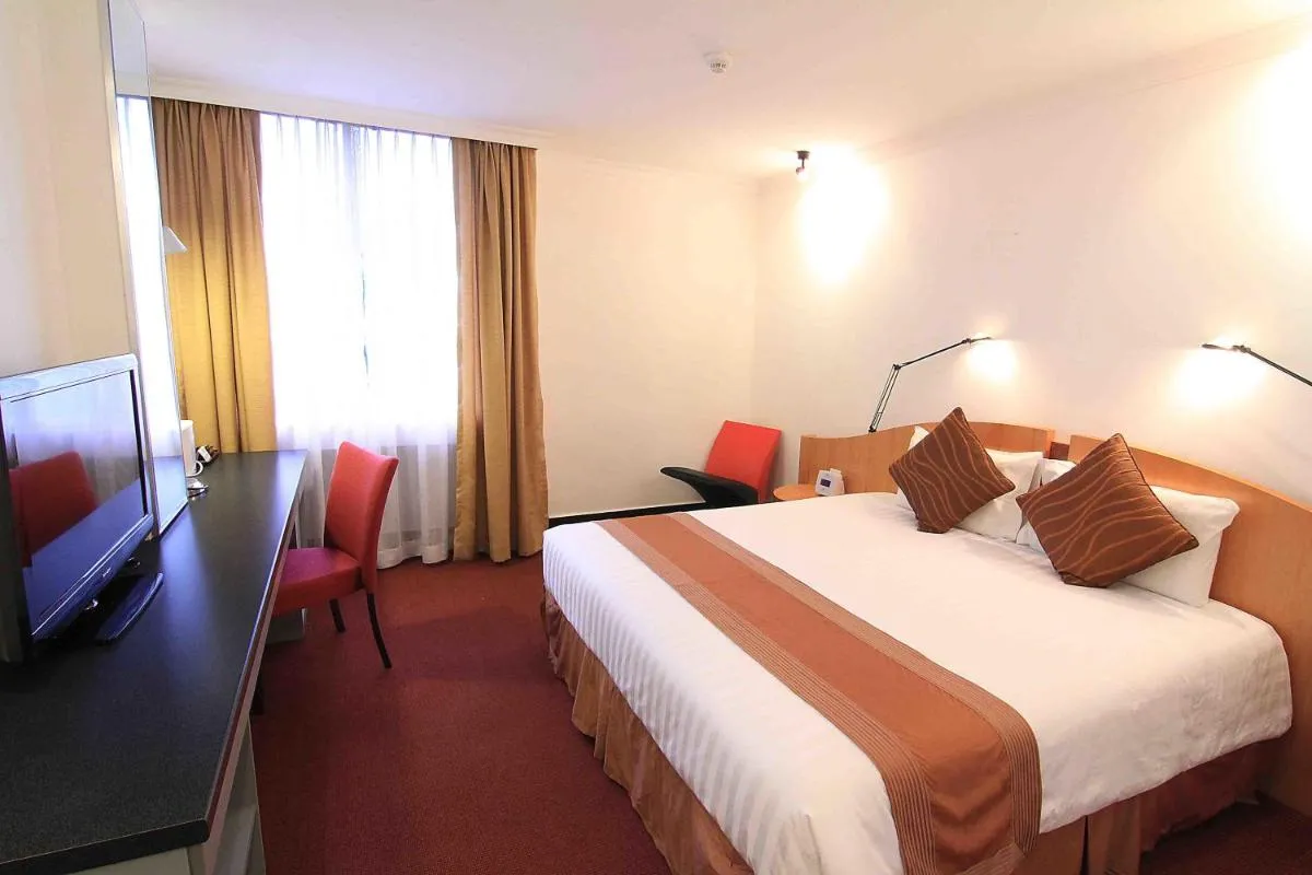 Image 1 of Metropolitan YMCA Singapore