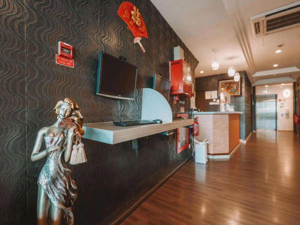 Image 4 of Noble Hotel