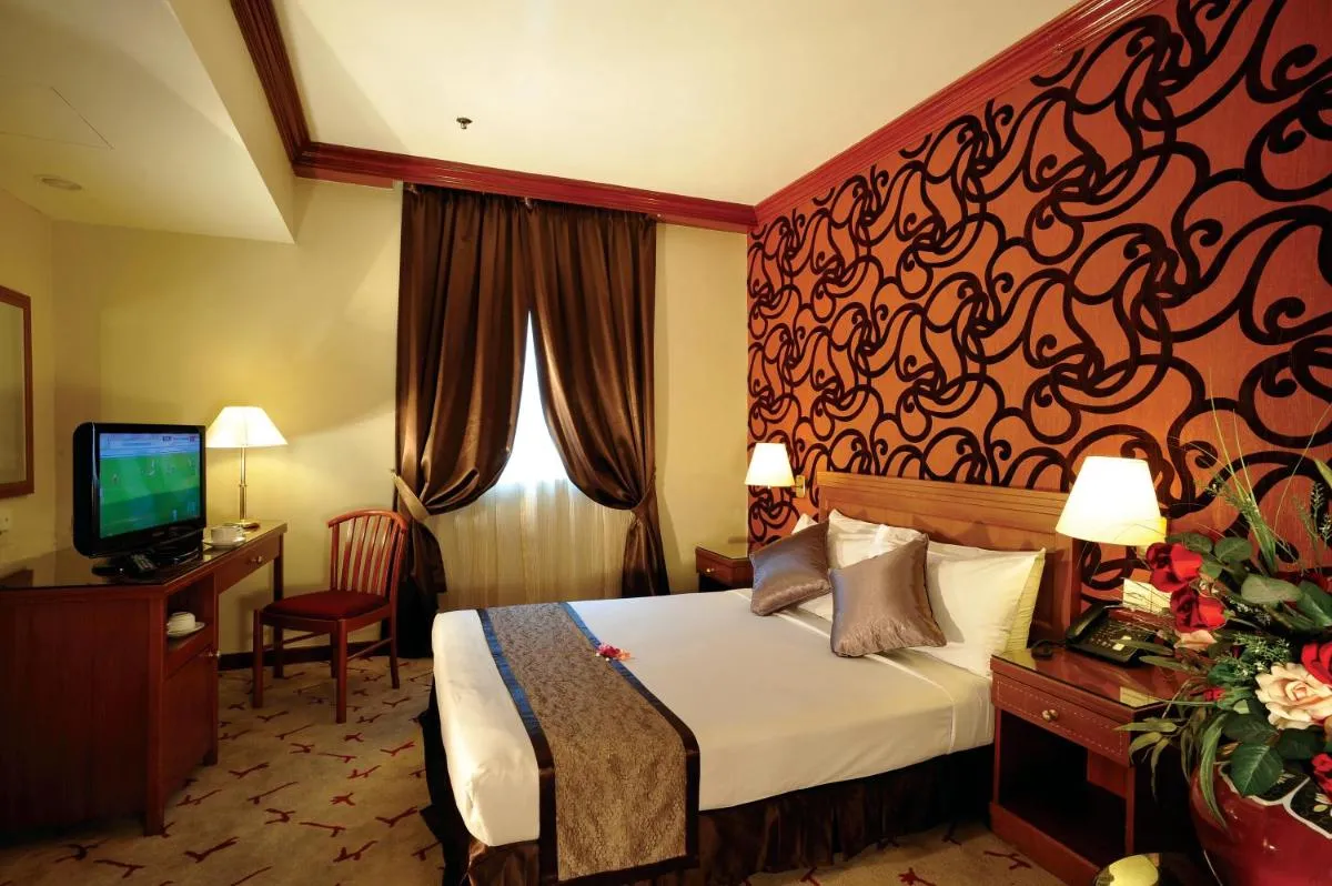 Image 4 of Oxford Hotel