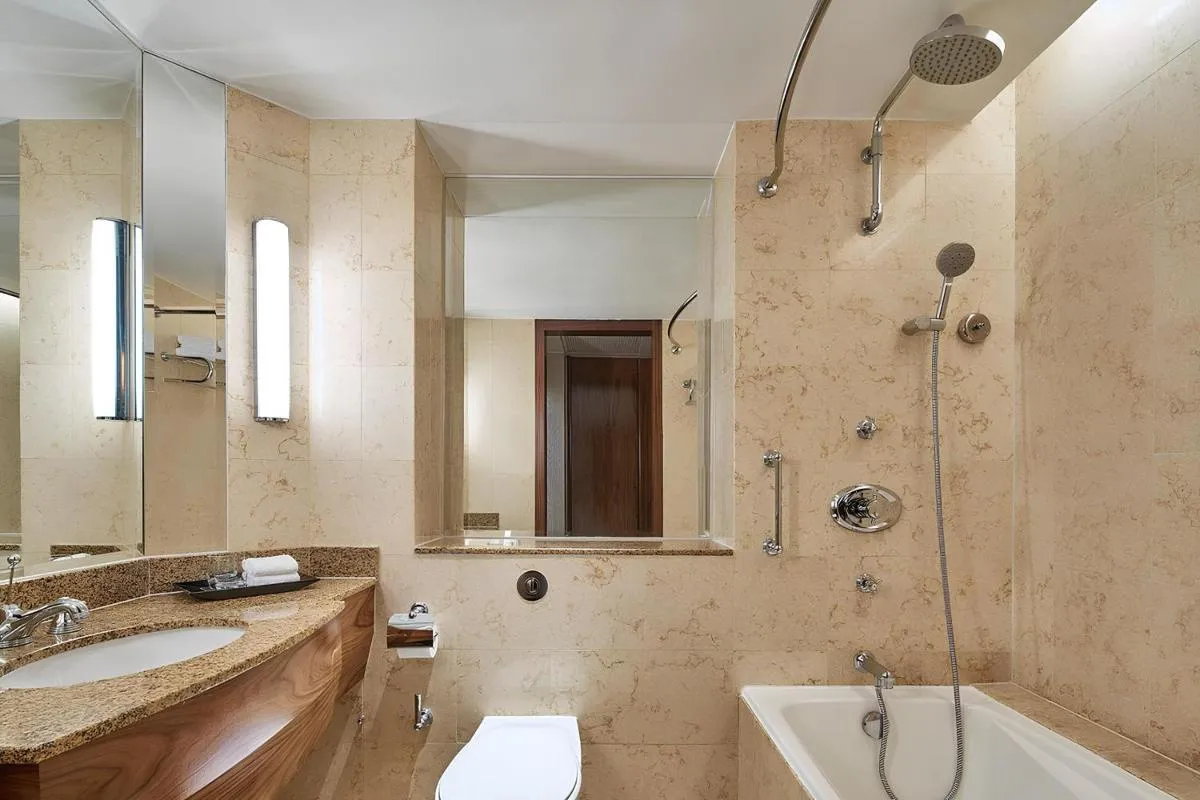 Image 5 of Sheraton Towers Singapore Hotel