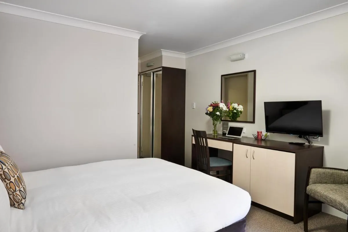 Image 4 of 175 Hotel Westmead