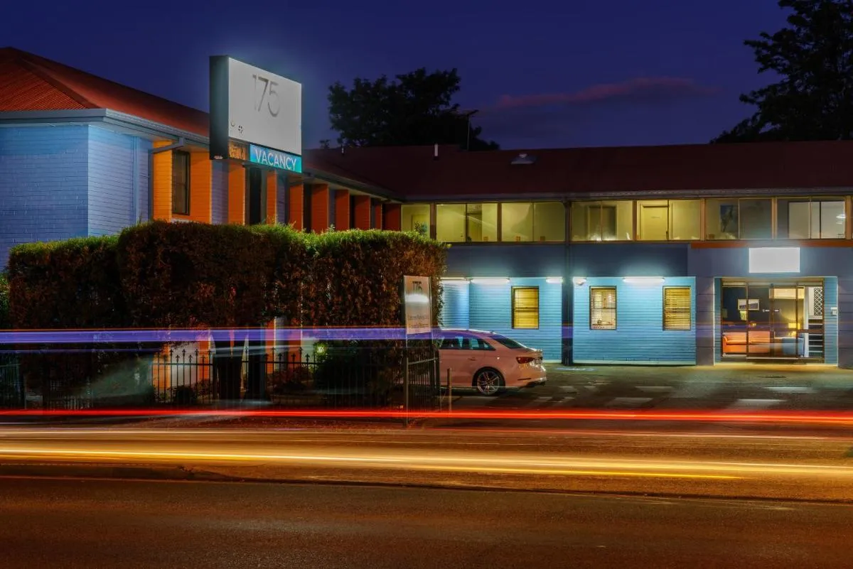 Image 5 of 175 Hotel Westmead