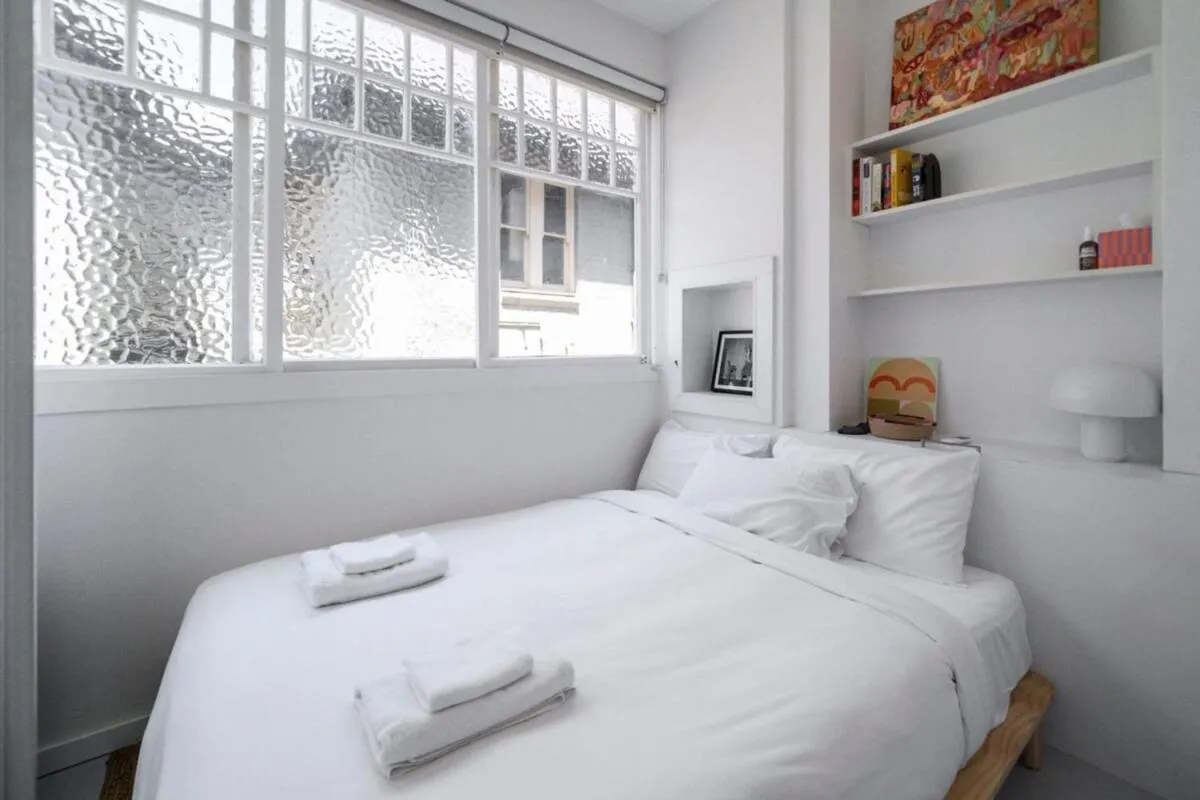 Image 5 of 1920s Art-Deco Apartment in the Heart of the City