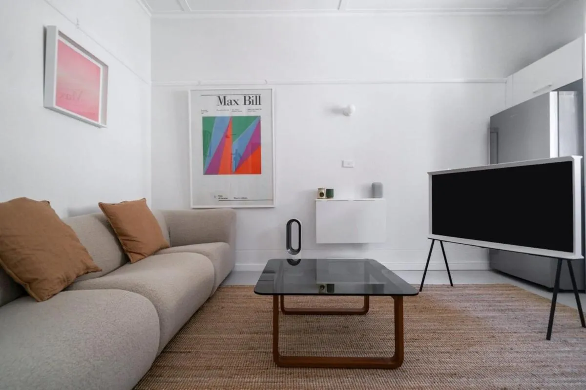 Image 1 of 1920s Art-Deco Apartment in the Heart of the City