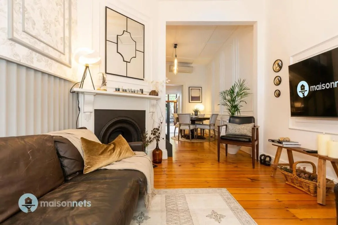 Image of 2 Bedroom House with Courtyard and Aircon