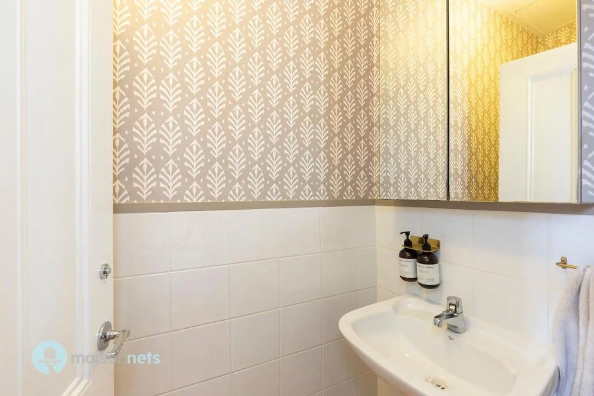 Image 2 of 2 Bedroom House with Courtyard and Aircon