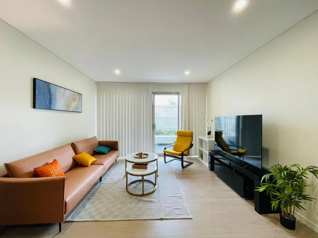 Image of 2Br Apt near Airpot Bay City with Parking