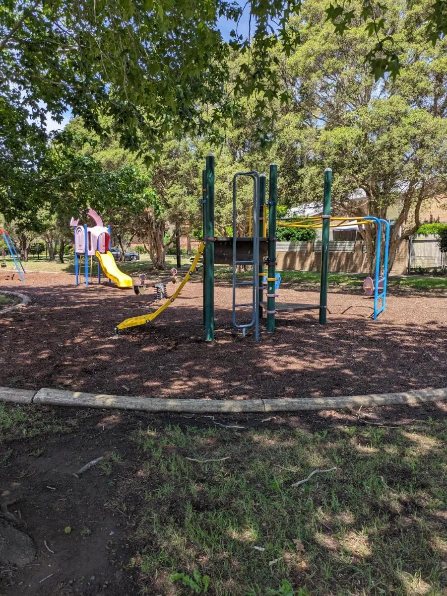 Image 5 of 2 bedroom apartment with Garden views in Sydney