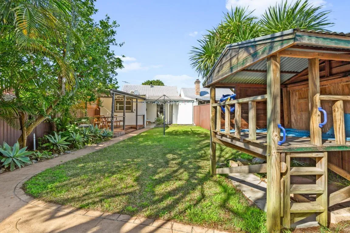 Image of 3-Bed Family Home with Garden & Alfresco Dining