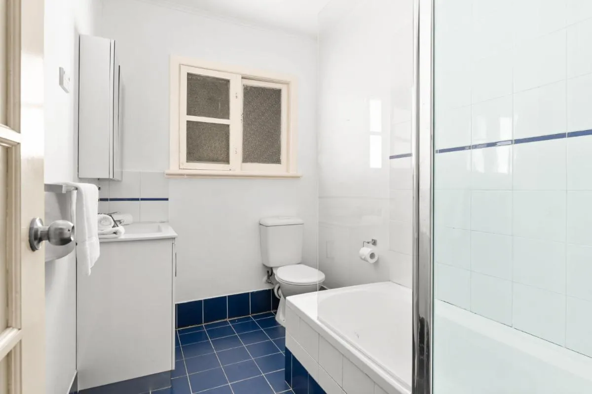 Image 2 of 3-Bed Family Home with Garden & Alfresco Dining