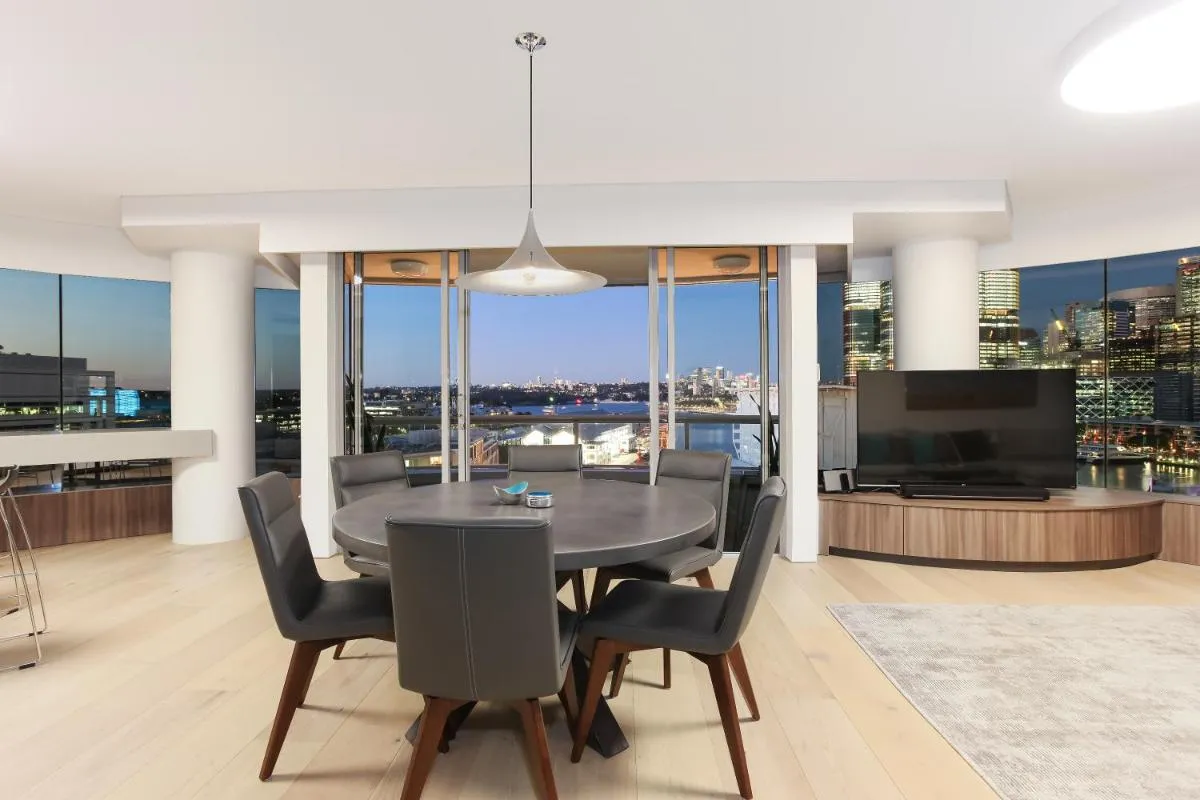 Image 4 of 3 Bedroom Darling Harbour Apartment